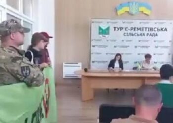 Ігноруючи військових та екоактивістів, Тур'є-Реметівська сільрада “миттєво” “легалізувала” самовільно захоплену “Вітропарками” землю на Руні (ФОТО, ВІДЕО)