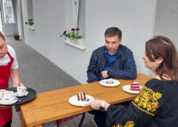 Інклюзивна кав’ярня “Янгол” святкує першу річницю: з якими викликами зіштовхнулися в роботі