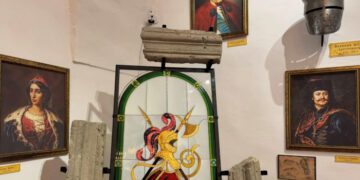 Майже 200 тисяч експонатів у понад 40 експозиційних залах у фондах обласного краєзнавчого музею