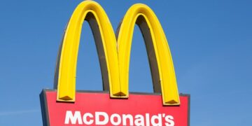 McDonald’s прокоментував чутки про закриття закладів у Дніпрі та Чернігові