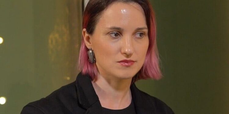 Музей “Голоси Мирних” Фонду Ріната Ахметова збирає історії біженців, які повернулися до України