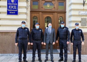 Незадеклароване майно, прописка в гуртожитку й відмова від коментарів. Розслідування “5 каналу” про чернівецького суддю Проскурняка