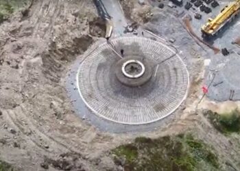 Незаконне будівництво вітряків на Руні триває. Держекоінспекція розпочне перевірку лише з понеділка (ФОТО, ВІДЕО)