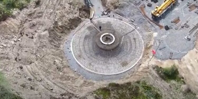 Незаконне будівництво вітряків на Руні триває. Держекоінспекція розпочне перевірку лише з понеділка (ФОТО, ВІДЕО)