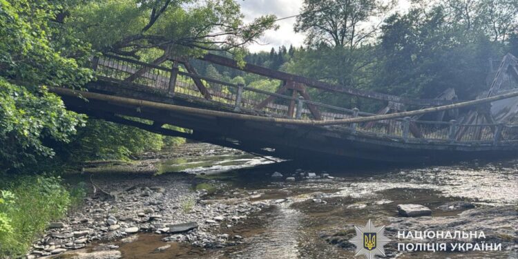 Рух між Жденієвим та Підполоззям відновлено – працює тимчасова переправа (ВІДЕО) –