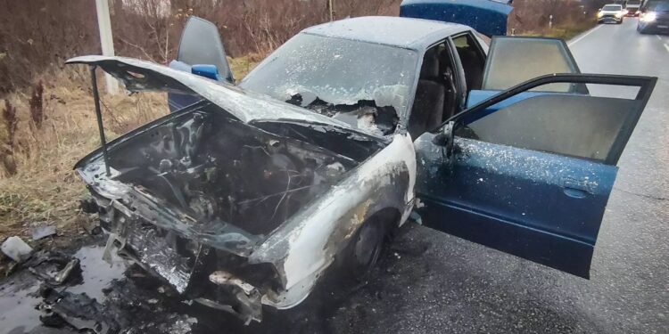 У понеділок у Великому Березному горіла Audi, а у Білій Церкві на Тячівщині – Volvo