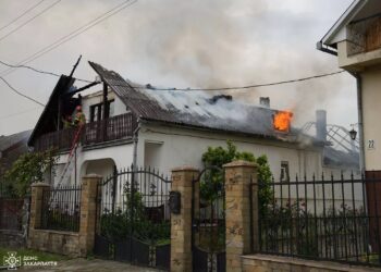 У Сюрте на Ужгородщині горів будинок (ФОТО)
