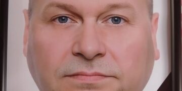 У Великих Лучках на Мукачівщині провели в останню дорогу захисника Андрія Закладного, що помер під час лікування (ФОТО)