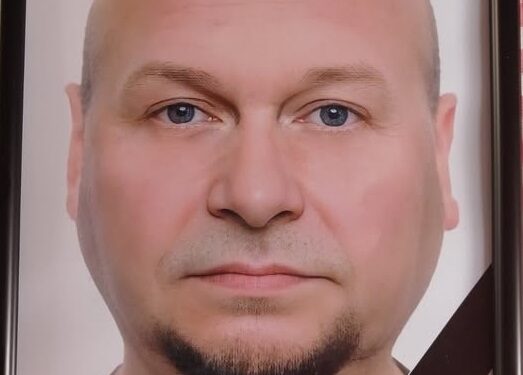 У Великих Лучках на Мукачівщині провели в останню дорогу захисника Андрія Закладного, що помер під час лікування (ФОТО)