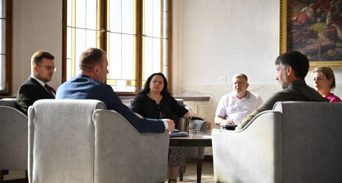 В Ужгороді говорили про належне дотримання прав ромів та кроки для інтеграції нацспільноти у життя громад та області