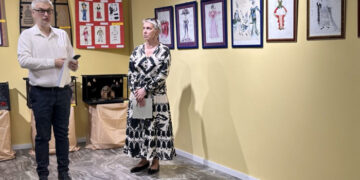 В Ужгороді представили виставку робіт Емми Зайцевої під назвою «Народження образу»