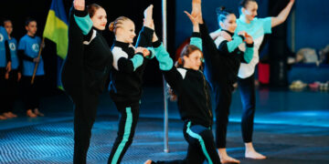 В Ужгороді тривають Всеукраїнські змагання зі спорту на пілоні та повітряної акробатики