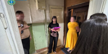 В Ужгороді уродженець Донеччини з працівниками банку вкрали 1,7 млн грн з рахунків пенсіонерів з окупованих територій (ФОТО)