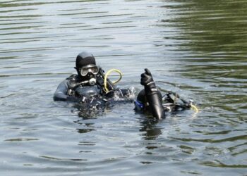 В Ужгороді виявили тіло чоловіка у штучному каналі: обставини з’ясовуються –