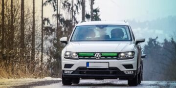 Вчені запропонували обладнати автомобілі передніми гальмівними вогнями – Автоновини