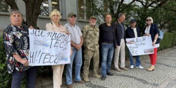 Забудовник ГЕСів на Тересві в Калинах провалив спробу “таємно” скасувати арешт в апеляційному суді (ФОТО)