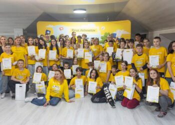 Завершилася весняна зміна “Блогер Кемп” від Фонду Ріната Ахметова