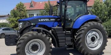 В Україні з’явився новий трактор LOVOL потужністю 260 к.с. – Техніка