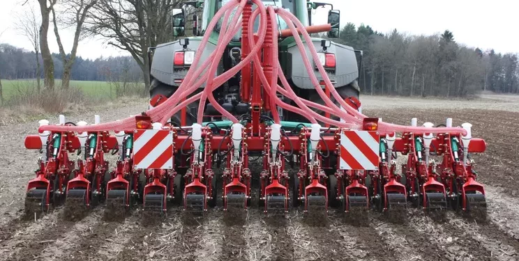 Kverneland оновила агрегати KultiStrip для роботи в дощову погоду – Техніка