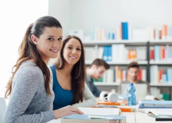 53 закарпатських випускників склали НМТ на 200 балів — Закарпаття