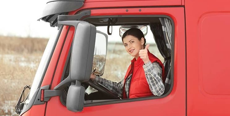 В Україні відновили підготовку жінок-далекобійниць – Техніка