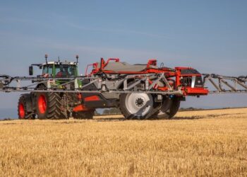 Kuhn представила причіпний обприскувач Karan з баком до 8 тис. л – Техніка