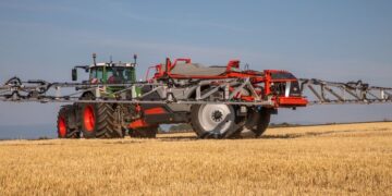 Kuhn представила причіпний обприскувач Karan з баком до 8 тис. л – Техніка