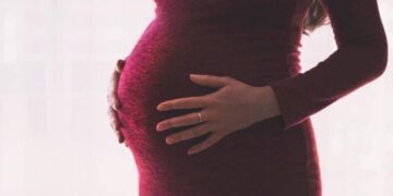 Вночі на Закарпатті приймали пологи у кареті швидкої — Закарпаття