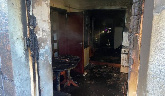 У Берегівському районі горів двоповерховий будинок — Закарпаття