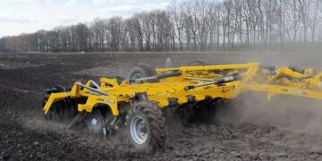 Хмельницький фермер розповів про досвід роботи дискової борони BEDNAR SWIFTERDISC – Техніка