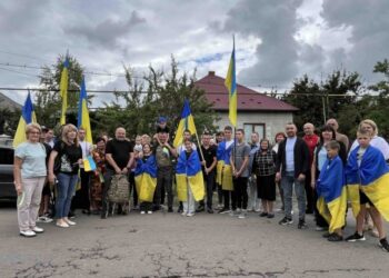 У Великолучківській громаді зустріли воїна, який повернувся з ворожого полону — Закарпаття