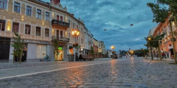 Близько 1 мільйона туристів відвідують Ужгород за рік