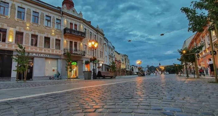 Близько 1 мільйона туристів відвідують Ужгород за рік