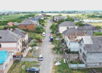 Буревій на Закарпатті: Великі Лучки без світла та дахів після нічної негоди (ВІДЕО) –