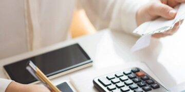 Через суд і добровільно: як боржники на Закарпатті сплачують податкові борги (ВІДЕО) –