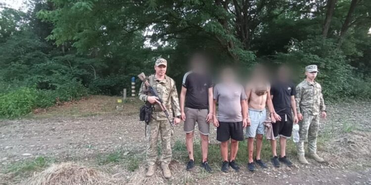 Четверо закарпатців збиралися перепливати Тису, щоб потрапити в Угорщину