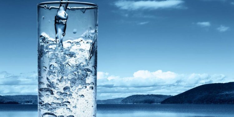 Чиста правда: чому важливо використовувати якісну артезіанську воду не лише для пиття, а й для приготування їжі