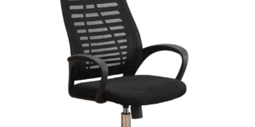 Чому біль у спині став “хворобою офісу” і як запобігти йому без лікарів