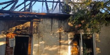 Сусіди забили на сполох: в одній із громад гасили пожежу — Закарпаття