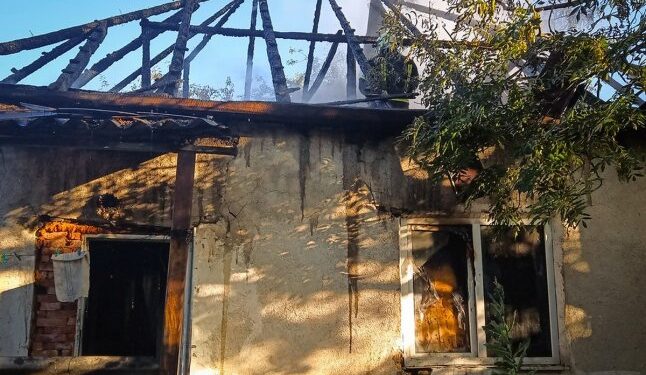 Сусіди забили на сполох: в одній із громад гасили пожежу — Закарпаття