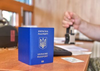 Можуть відразу пропустити: хто має право перетинати кордон без черги — Закарпаття