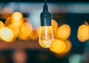 Сьогодні до 22 години: через проблеми зі світлом Укренерго звернулось до споживачів — Закарпаття