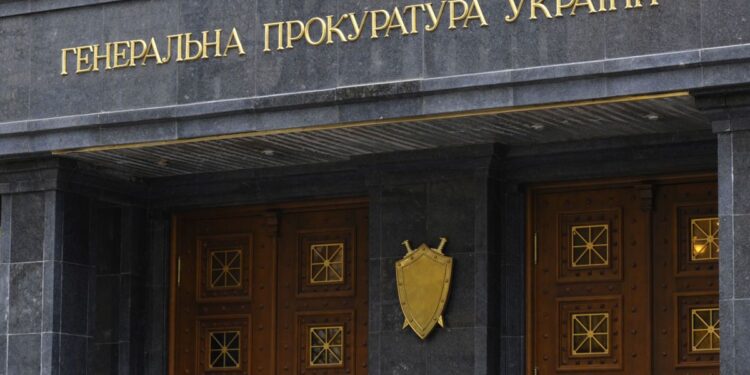 Генпрокуратура розпочала розгляд звернення з вимогами зупинити екозлочин на полонині Руна