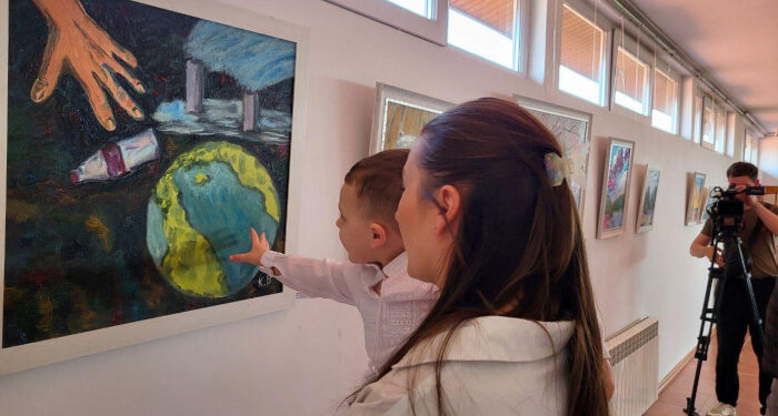 «Краса врятує світ» – виставка картин Василя Кочана в Ужгороді