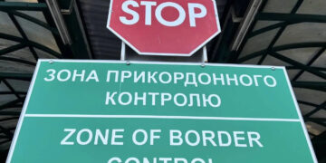 Масштабний улов на кордоні: закарпатські митники перехопили 8 кг канабісу та тисячі психотропів –