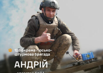 «Мені 24 роки, і в мене троє дітей, молодшому сину всього 2 місяці. Але я не думаю звільнятися…» Історія бійця 128-ї бригади Андрія