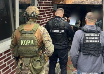 Мешканець Чопа за 12 тис. доларів переправляв військовозобов'язаних до Словаччини (ФОТО)
