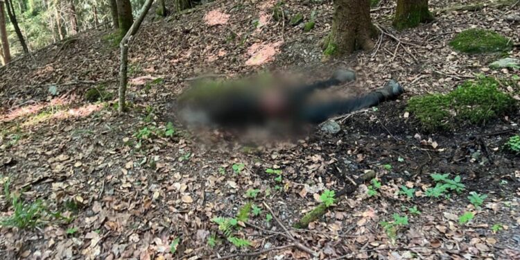 На Рахівщині біля румунського кордону виявили тіло невідомого чоловіка (ФОТО)