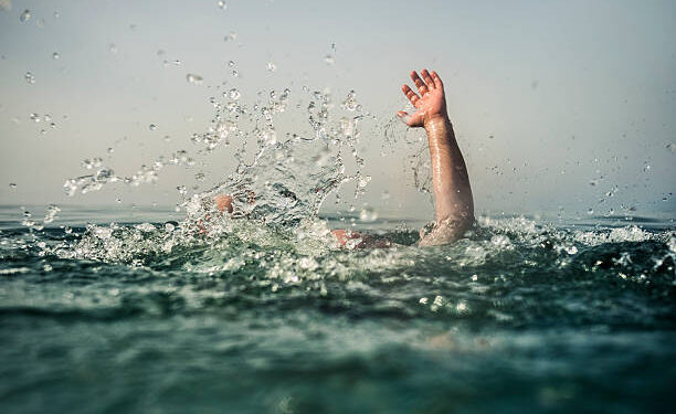 На Рахівщині у річці знайшли тіло чоловіка