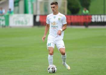 Наші профі. Трансфери: Саків знайшов новий клуб, кадрові зміни у наших першолігових представників – Спорт